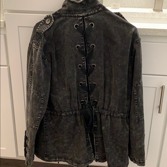 Vintage black denim jacket - Picture 1 of 4